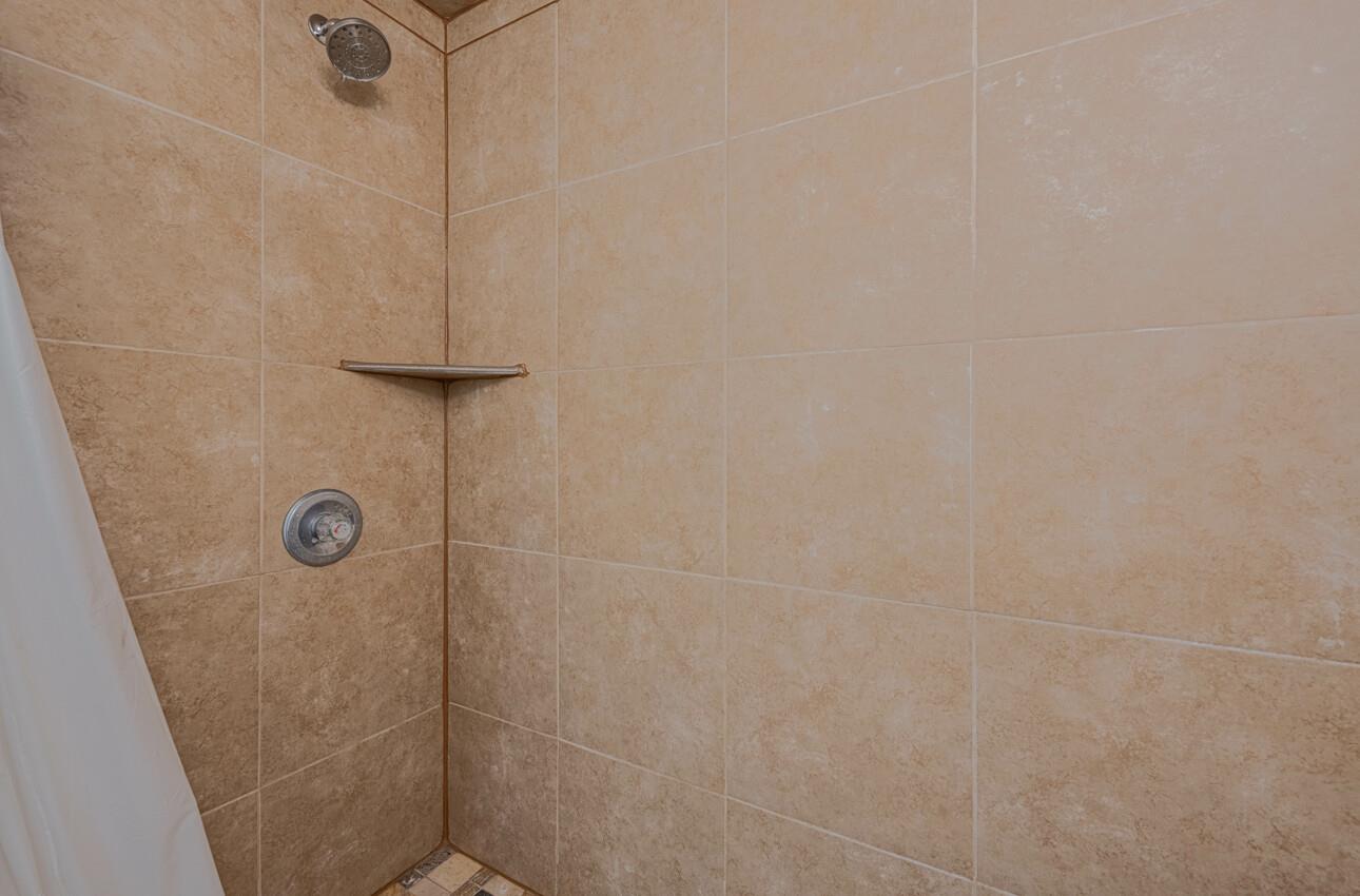 Detail Gallery Image 35 of 77 For 1080 Best Rd, Hollister,  CA 95023 - 3 Beds | 2 Baths