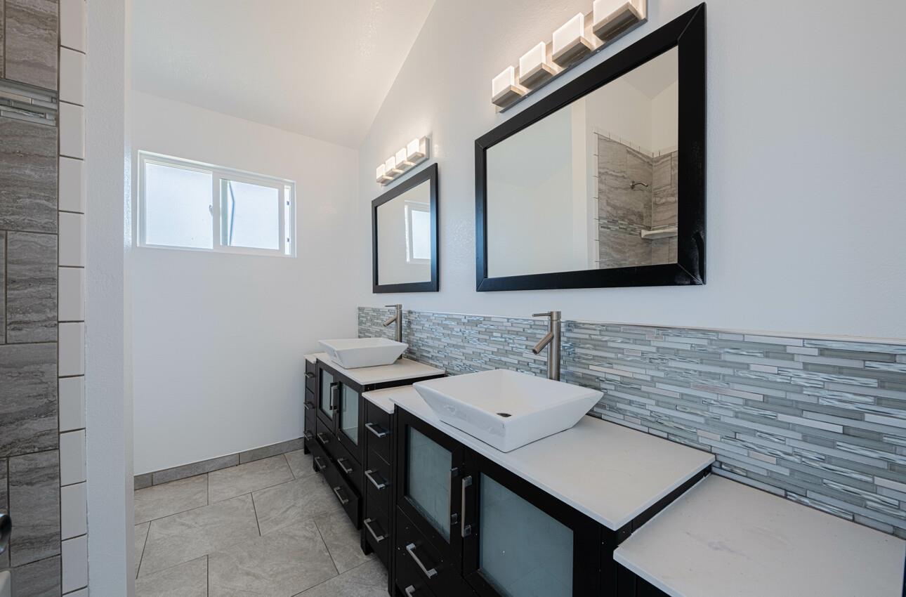 Detail Gallery Image 40 of 77 For 1080 Best Rd, Hollister,  CA 95023 - 3 Beds | 2 Baths