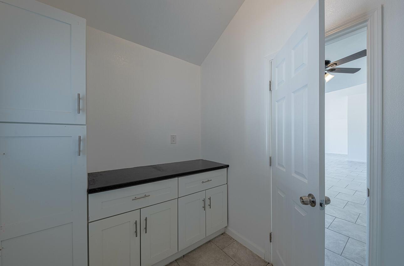 Detail Gallery Image 43 of 77 For 1080 Best Rd, Hollister,  CA 95023 - 3 Beds | 2 Baths