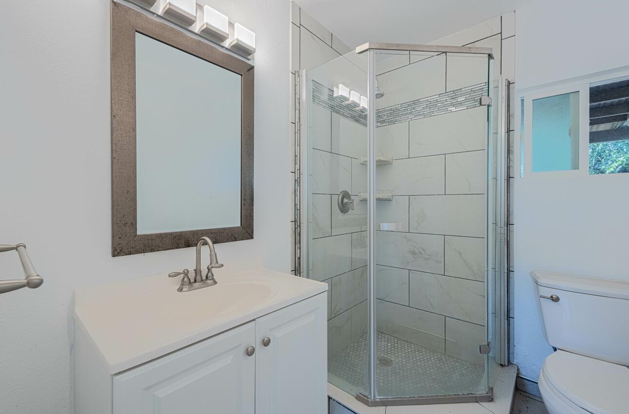 Detail Gallery Image 56 of 77 For 1080 Best Rd, Hollister,  CA 95023 - 3 Beds | 2 Baths