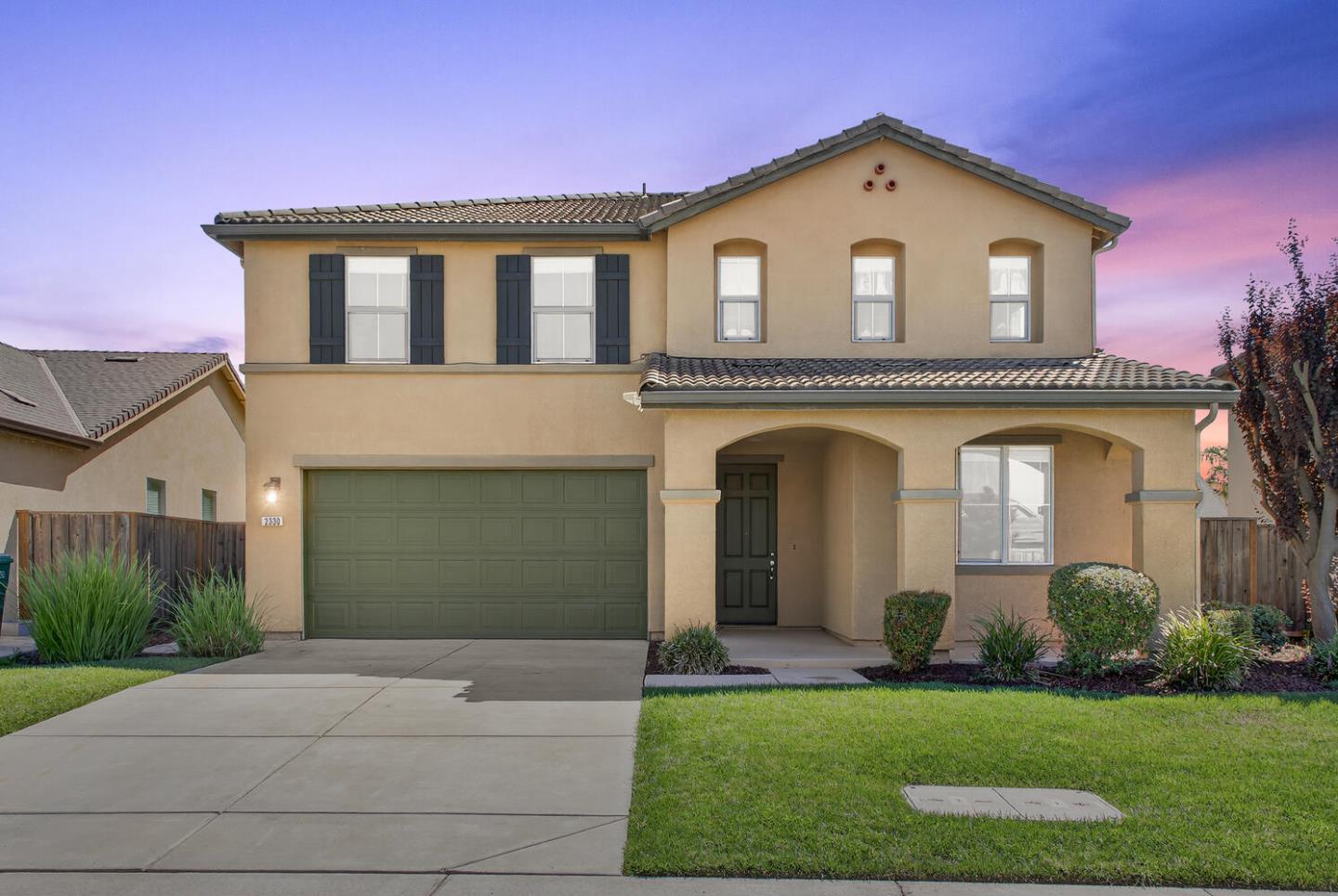 Detail Gallery Image 2 of 70 For 2330 Pinetown St, Stockton,  CA 95212 - 5 Beds | 3 Baths