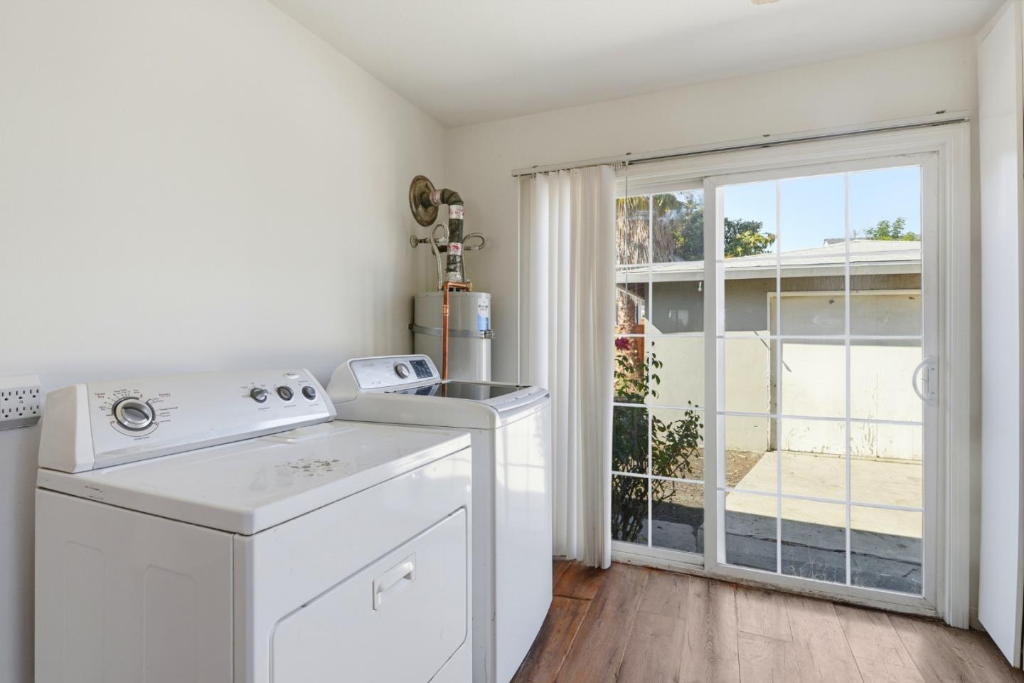 Detail Gallery Image 22 of 31 For 603 Warrington Ave, Redwood City,  CA 94063 - 3 Beds | 1 Baths