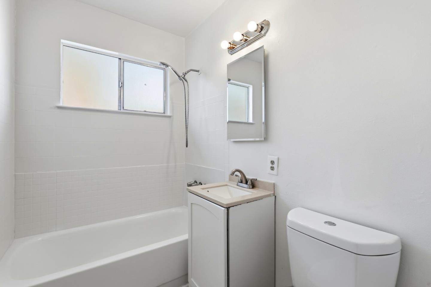 Detail Gallery Image 23 of 31 For 603 Warrington Ave, Redwood City,  CA 94063 - 3 Beds | 1 Baths