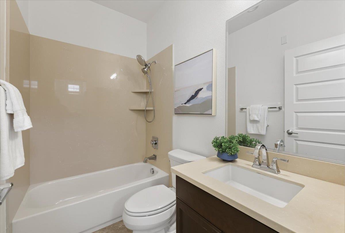 Detail Gallery Image 27 of 37 For 2876 Saratoga Dr, San Mateo,  CA 94403 - 3 Beds | 3 Baths