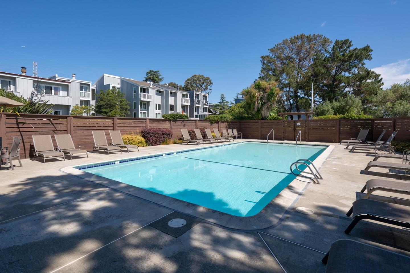 Detail Gallery Image 17 of 17 For 543 Starboard Dr, San Mateo,  CA 94404 - 3 Beds | 2/1 Baths