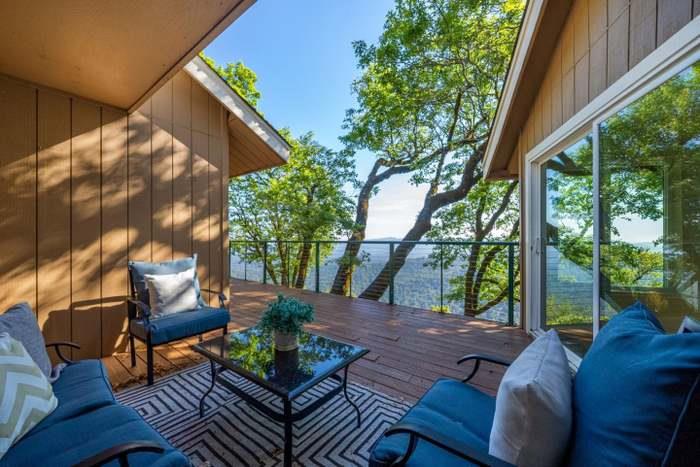 Detail Gallery Image 6 of 22 For 20243 Beatty Ridge Rd, Los Gatos,  CA 95033 - 3 Beds | 2/1 Baths