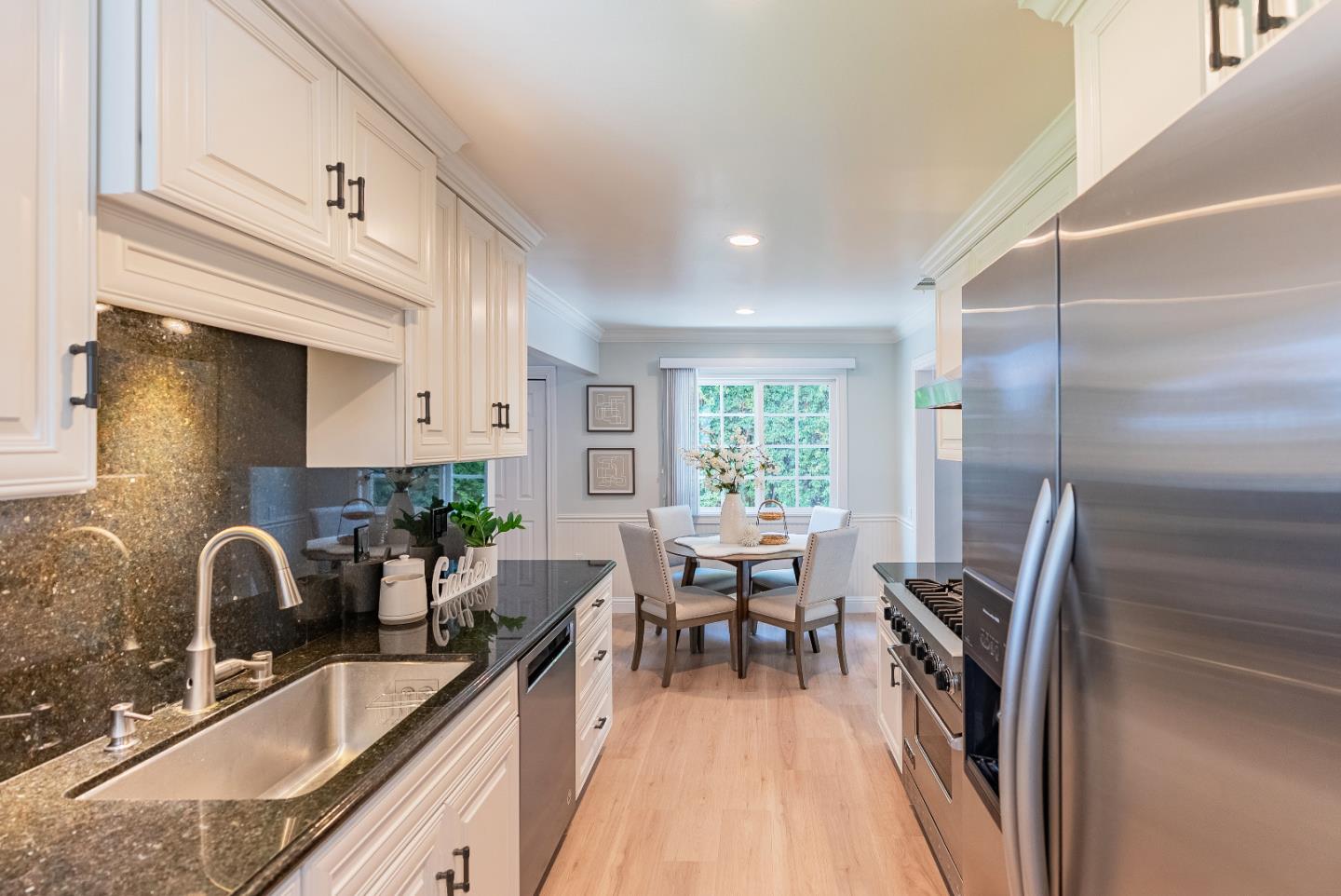 Detail Gallery Image 15 of 36 For 766 Cuesta Dr, Mountain View,  CA 94040 - 3 Beds | 2 Baths