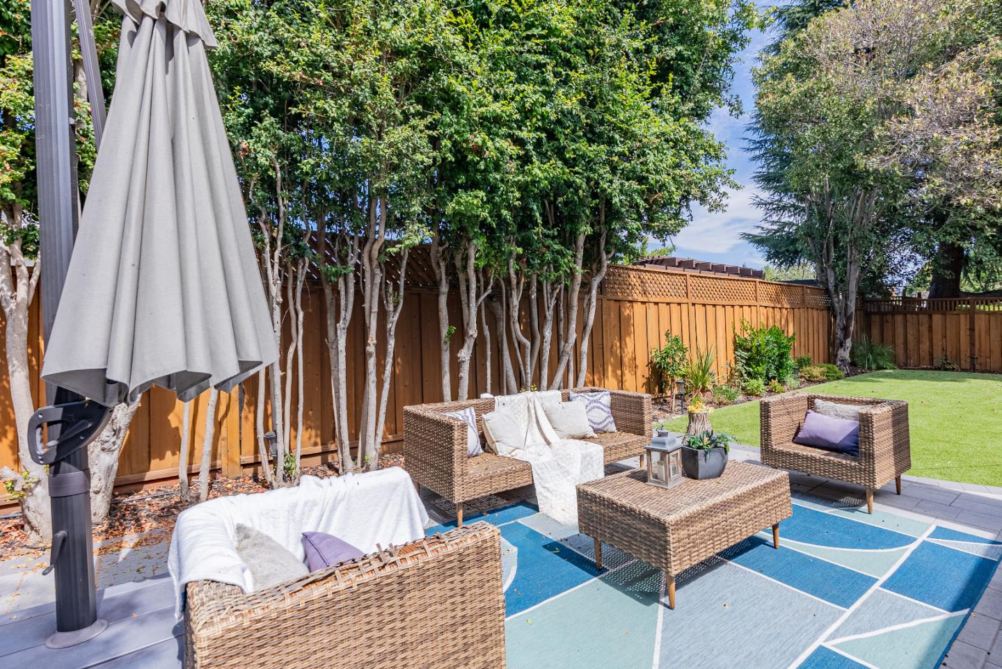 Detail Gallery Image 29 of 36 For 766 Cuesta Dr, Mountain View,  CA 94040 - 3 Beds | 2 Baths