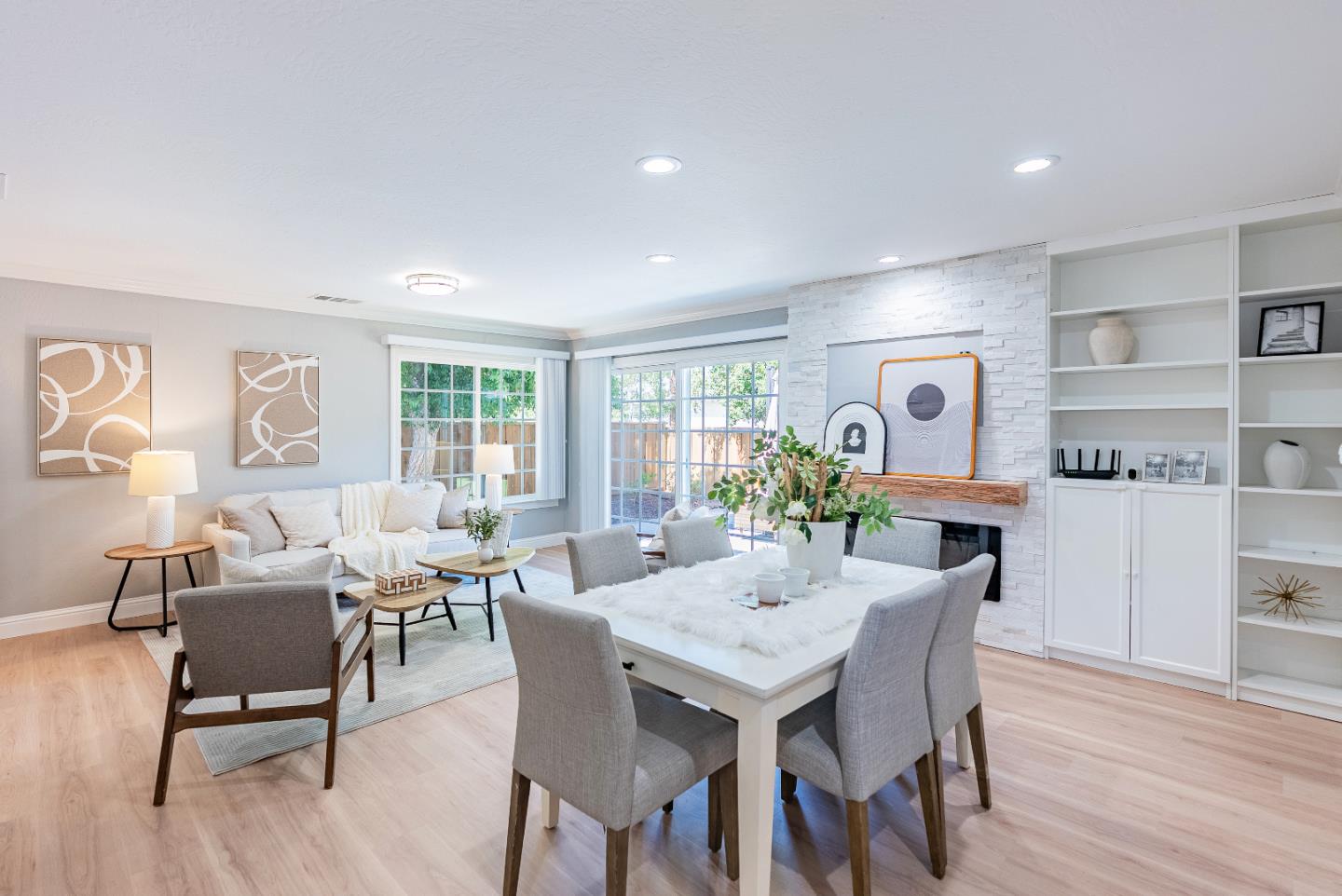 Detail Gallery Image 5 of 36 For 766 Cuesta Dr, Mountain View,  CA 94040 - 3 Beds | 2 Baths