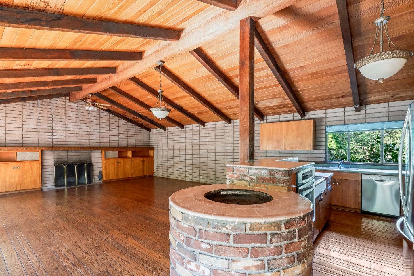 Detail Gallery Image 10 of 21 For 25285 W Fremont Rd, Los Altos Hills,  CA 94022 - 5 Beds | 3 Baths