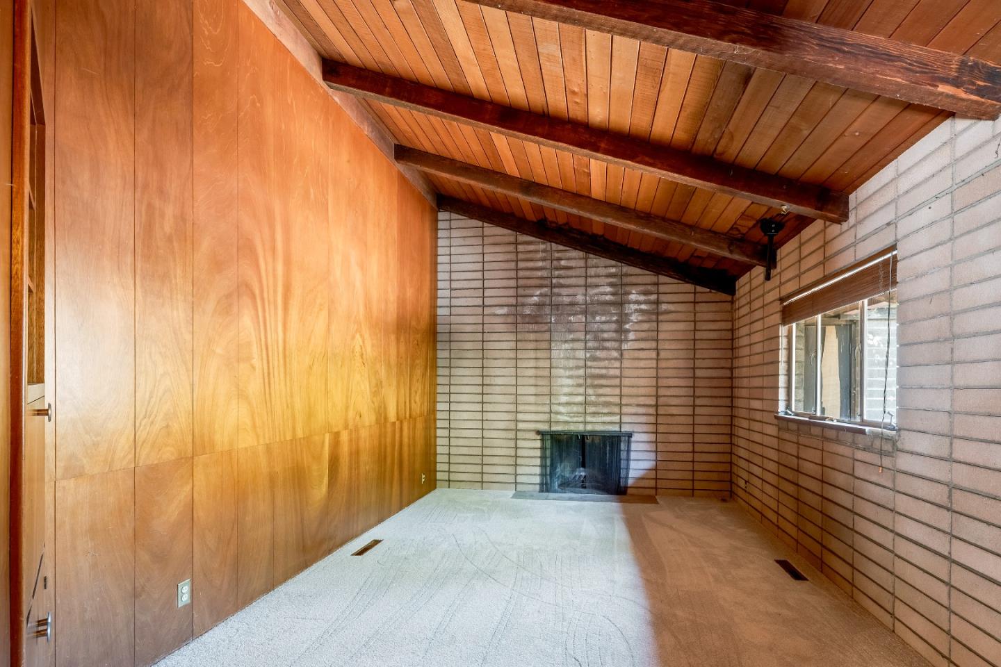 Detail Gallery Image 16 of 21 For 25285 W Fremont Rd, Los Altos Hills,  CA 94022 - 5 Beds | 3 Baths