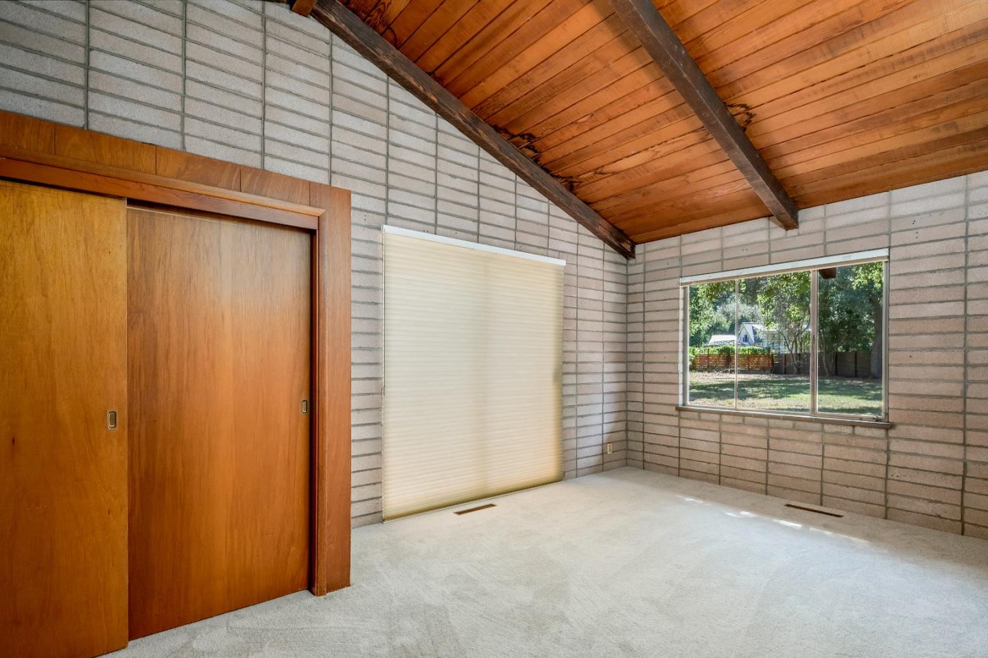 Detail Gallery Image 17 of 21 For 25285 W Fremont Rd, Los Altos Hills,  CA 94022 - 5 Beds | 3 Baths