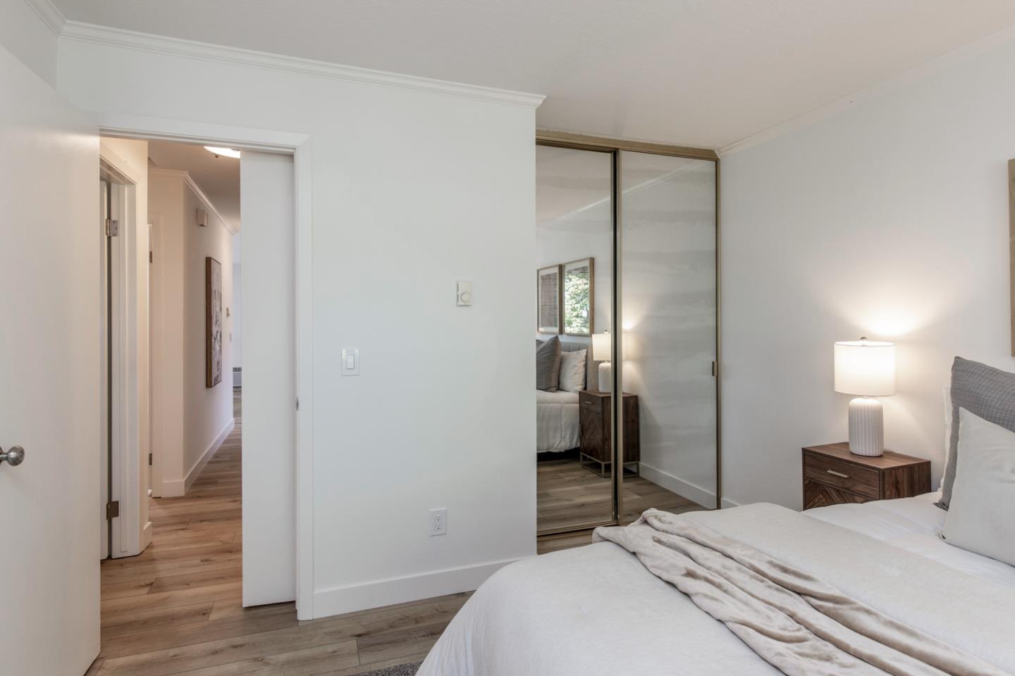 Detail Gallery Image 11 of 23 For 477 Lassen St #9,  Los Altos,  CA 94022 - 2 Beds | 2 Baths