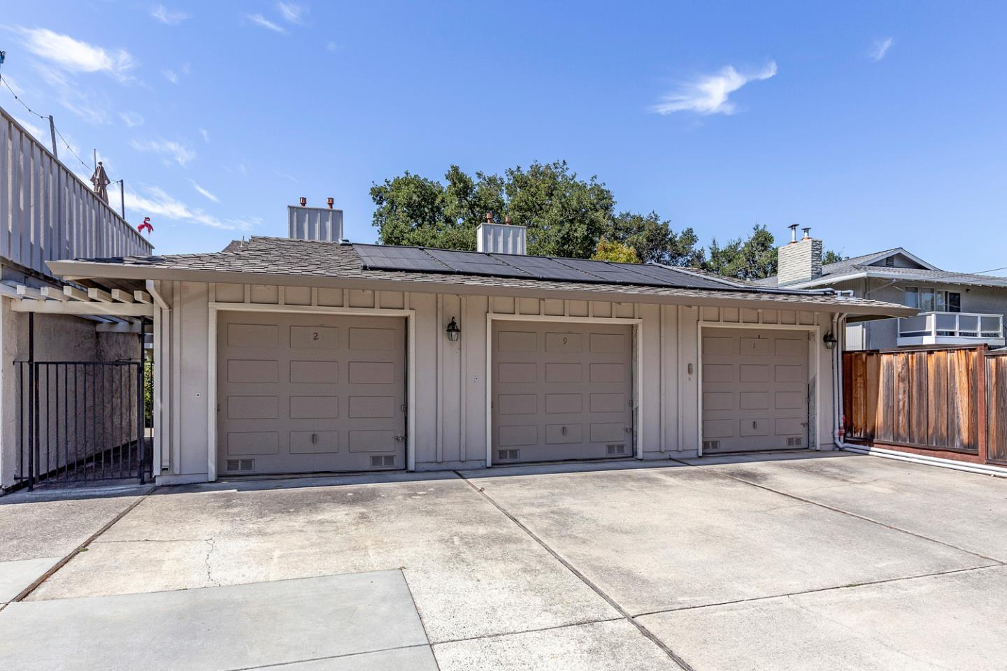 Detail Gallery Image 15 of 23 For 477 Lassen St #9,  Los Altos,  CA 94022 - 2 Beds | 2 Baths