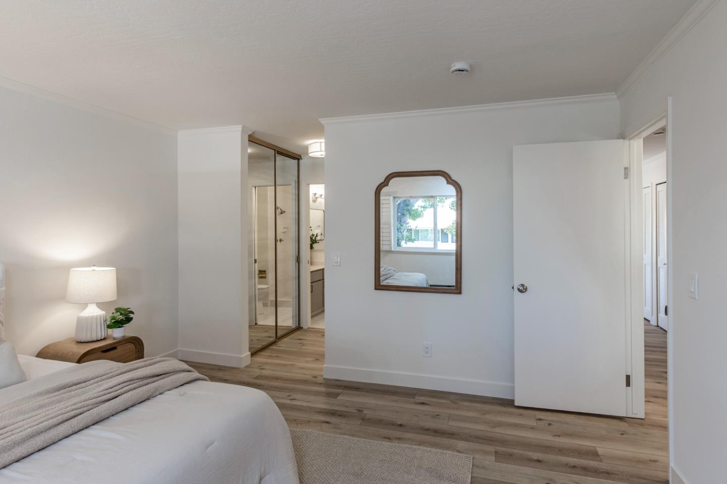 Detail Gallery Image 8 of 23 For 477 Lassen St #9,  Los Altos,  CA 94022 - 2 Beds | 2 Baths