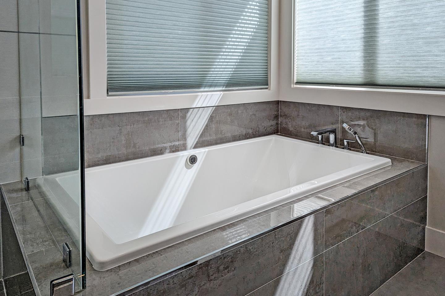 Detail Gallery Image 23 of 44 For 1848 Peacock Ave, Mountain View,  CA 94043 - 4 Beds | 3/1 Baths