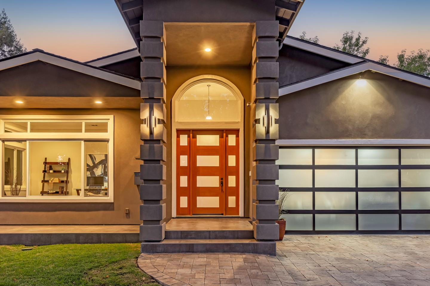 Detail Gallery Image 3 of 44 For 1848 Peacock Ave, Mountain View,  CA 94043 - 4 Beds | 3/1 Baths