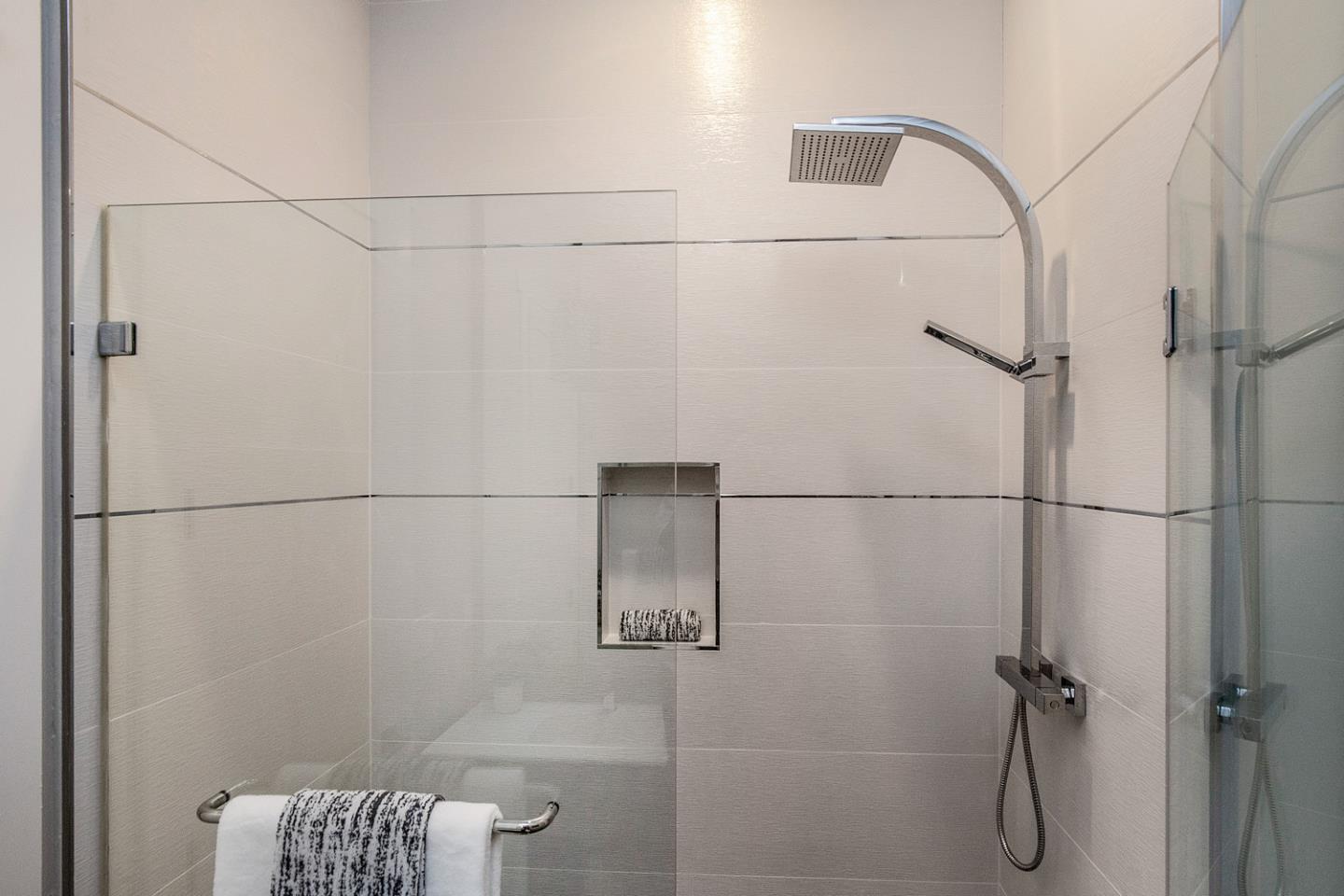 Detail Gallery Image 32 of 44 For 1848 Peacock Ave, Mountain View,  CA 94043 - 4 Beds | 3/1 Baths
