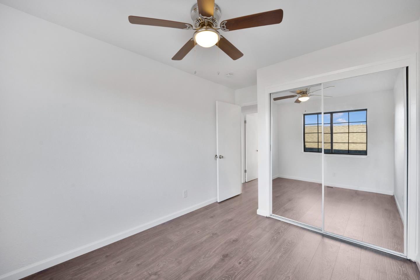 Detail Gallery Image 11 of 22 For 160 Gibson Dr #20,  Hollister,  CA 95023 - 3 Beds | 1/1 Baths
