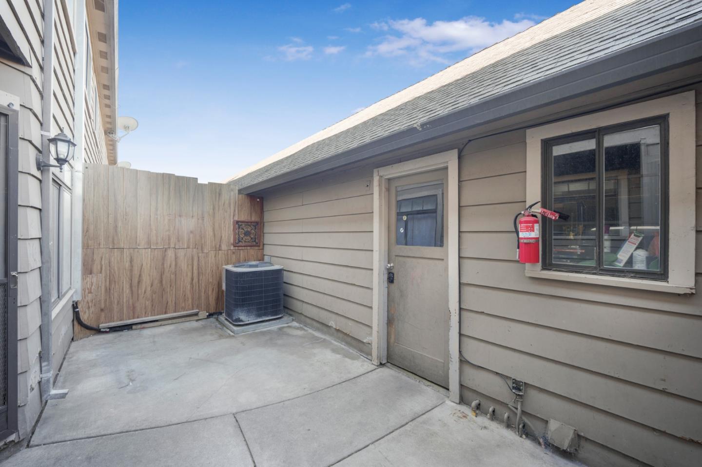 Detail Gallery Image 16 of 22 For 160 Gibson Dr #20,  Hollister,  CA 95023 - 3 Beds | 1/1 Baths