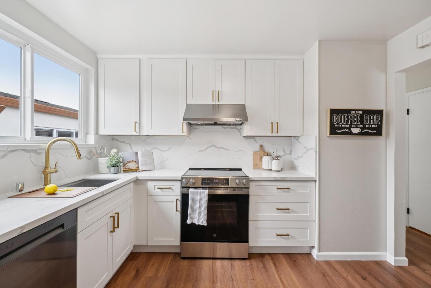 Detail Gallery Image 14 of 34 For 37 Canterbury Ave, Daly City,  CA 94015 - 3 Beds | 2 Baths