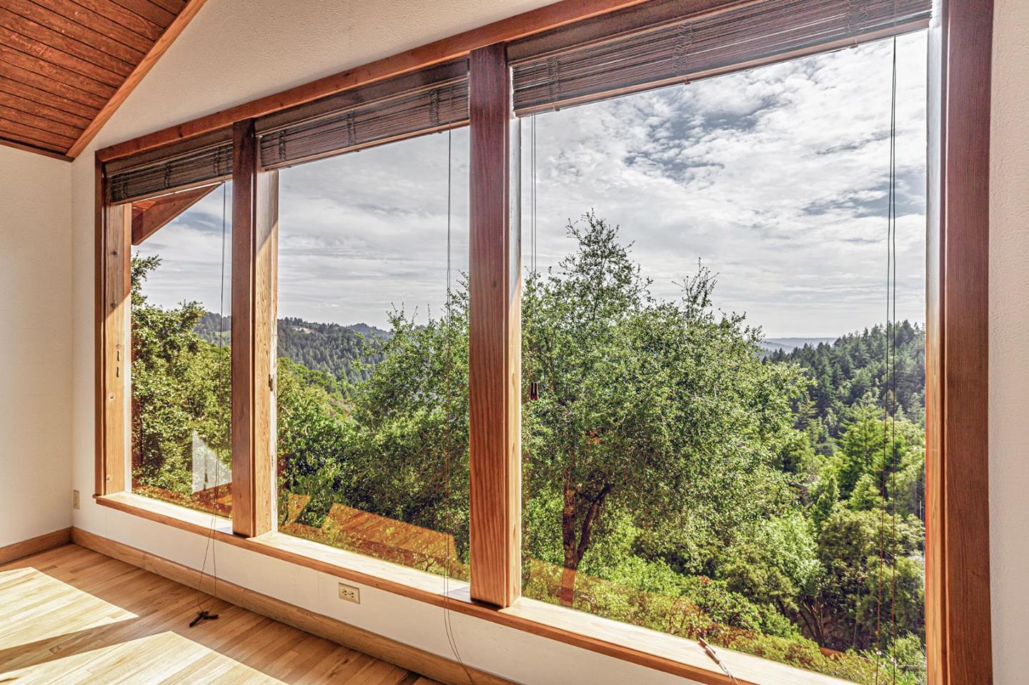 Detail Gallery Image 11 of 33 For 22178 Miller Ridge Rd, Los Gatos,  CA 95033 - 3 Beds | 2 Baths