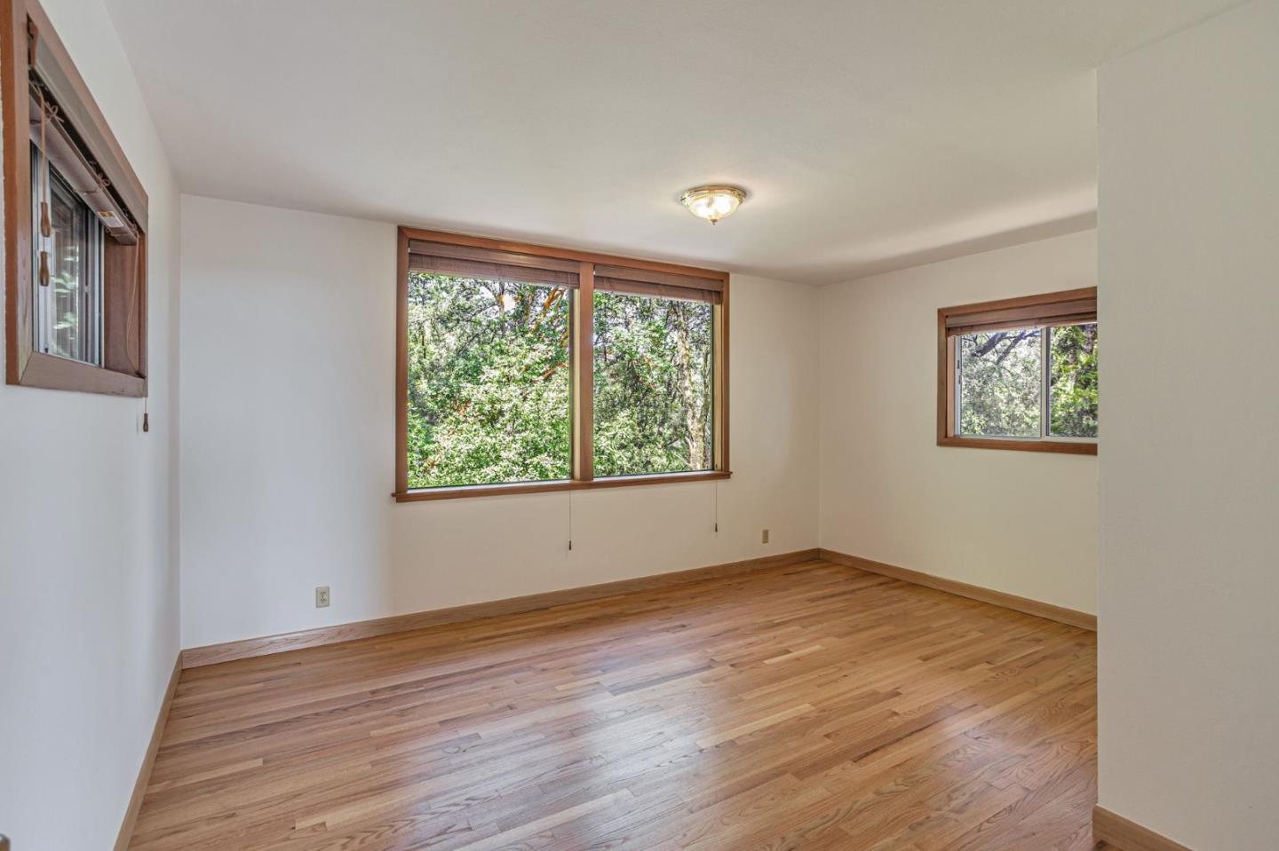 Detail Gallery Image 15 of 33 For 22178 Miller Ridge Rd, Los Gatos,  CA 95033 - 3 Beds | 2 Baths