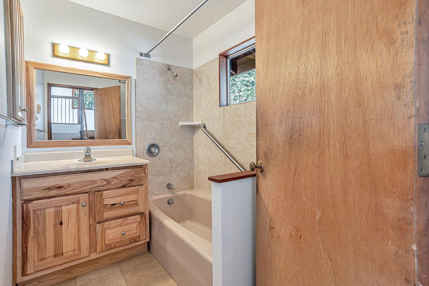 Detail Gallery Image 18 of 33 For 22178 Miller Ridge Rd, Los Gatos,  CA 95033 - 3 Beds | 2 Baths