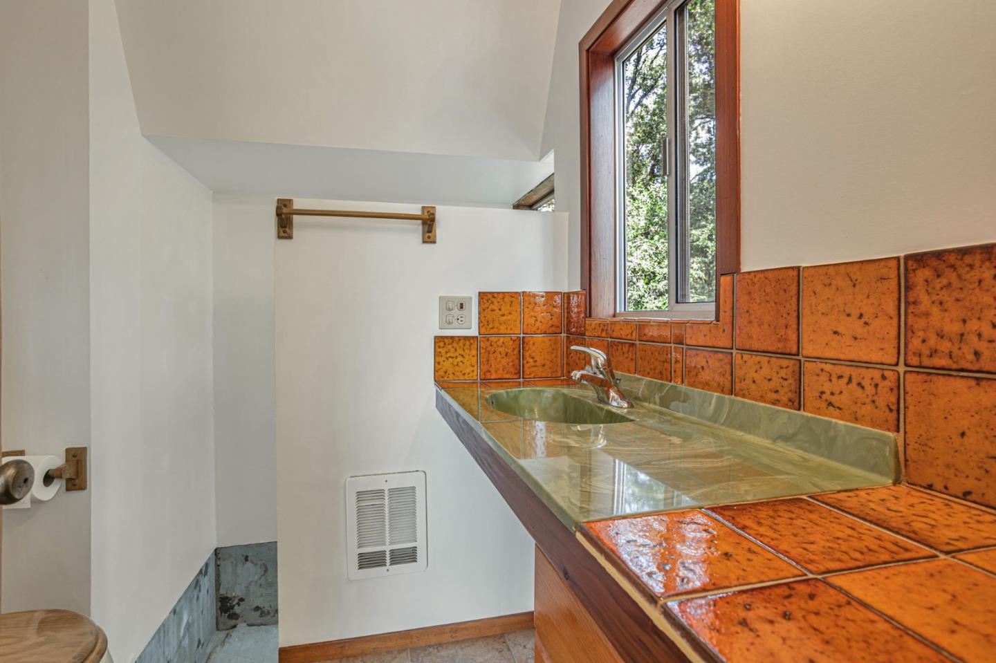Detail Gallery Image 21 of 33 For 22178 Miller Ridge Rd, Los Gatos,  CA 95033 - 3 Beds | 2 Baths