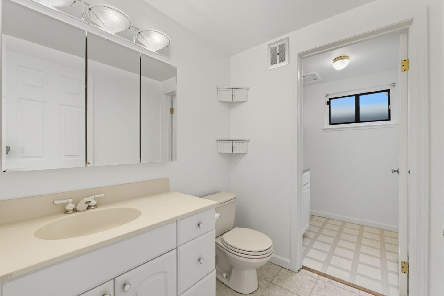 Detail Gallery Image 39 of 72 For 6007 Afton Ct, San Jose,  CA 95123 - 4 Beds | 2/1 Baths