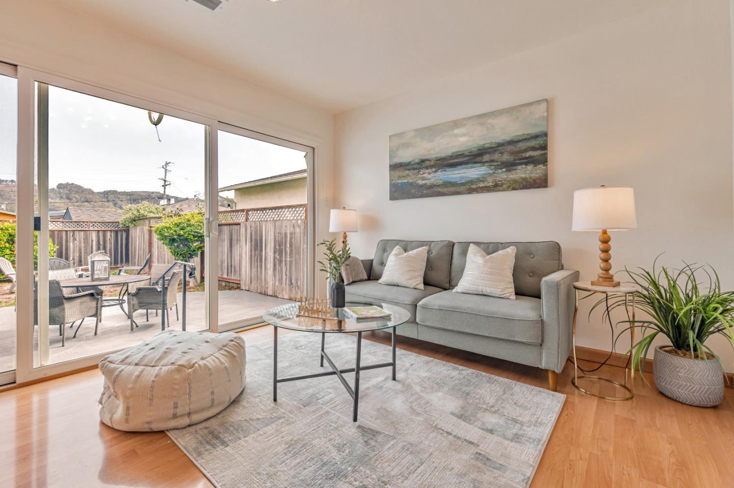 Detail Gallery Image 10 of 33 For 819 Standish Rd, Pacifica,  CA 94044 - 3 Beds | 2 Baths