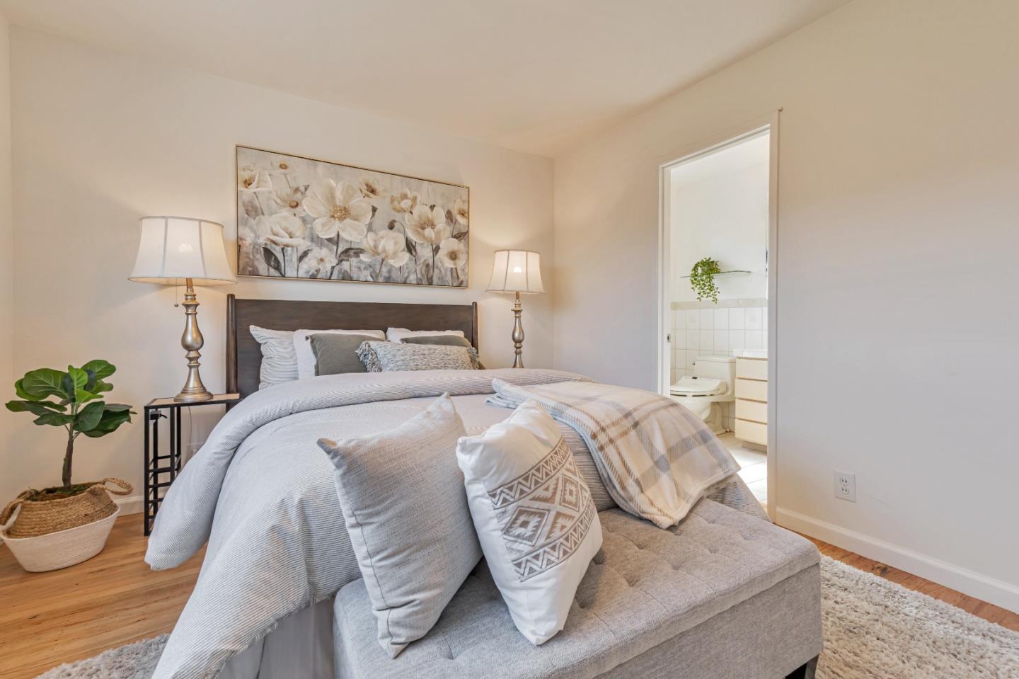Detail Gallery Image 19 of 33 For 819 Standish Rd, Pacifica,  CA 94044 - 3 Beds | 2 Baths