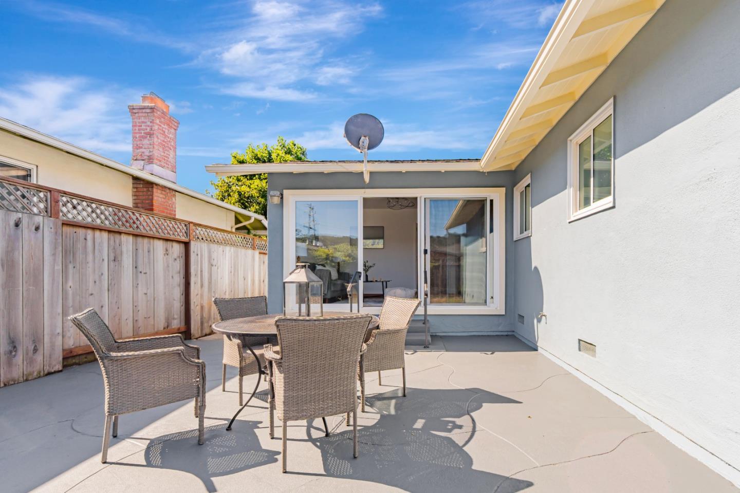 Detail Gallery Image 31 of 33 For 819 Standish Rd, Pacifica,  CA 94044 - 3 Beds | 2 Baths