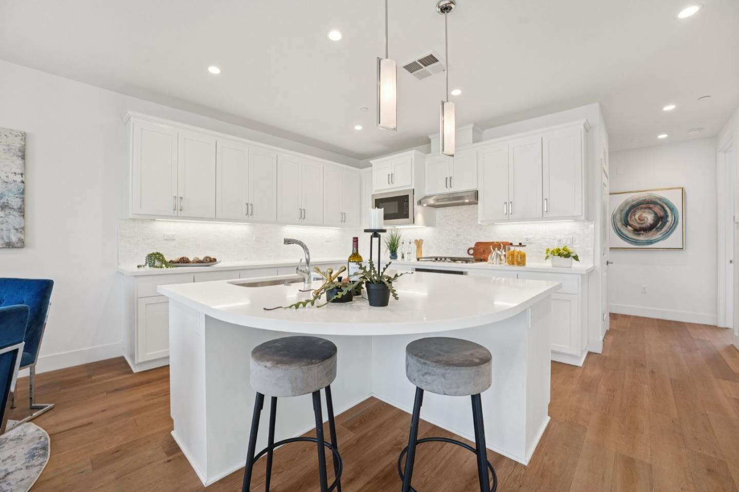 Detail Gallery Image 19 of 46 For 2930 Sanor Pl #112,  Santa Clara,  CA 95051 - 2 Beds | 2/1 Baths