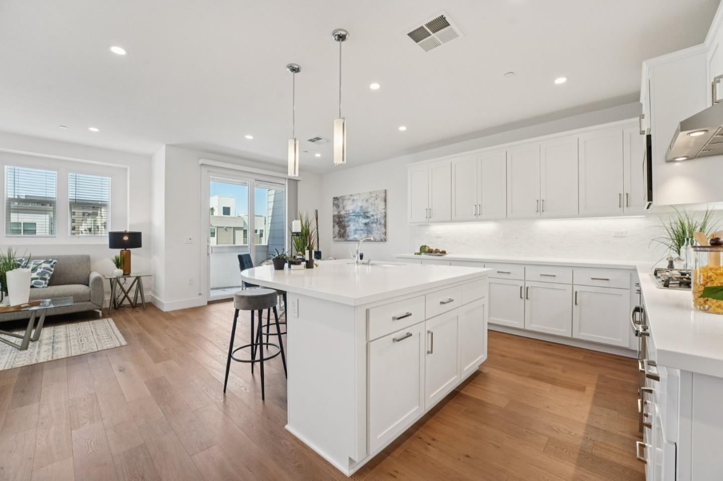 Detail Gallery Image 20 of 46 For 2930 Sanor Pl #112,  Santa Clara,  CA 95051 - 2 Beds | 2/1 Baths