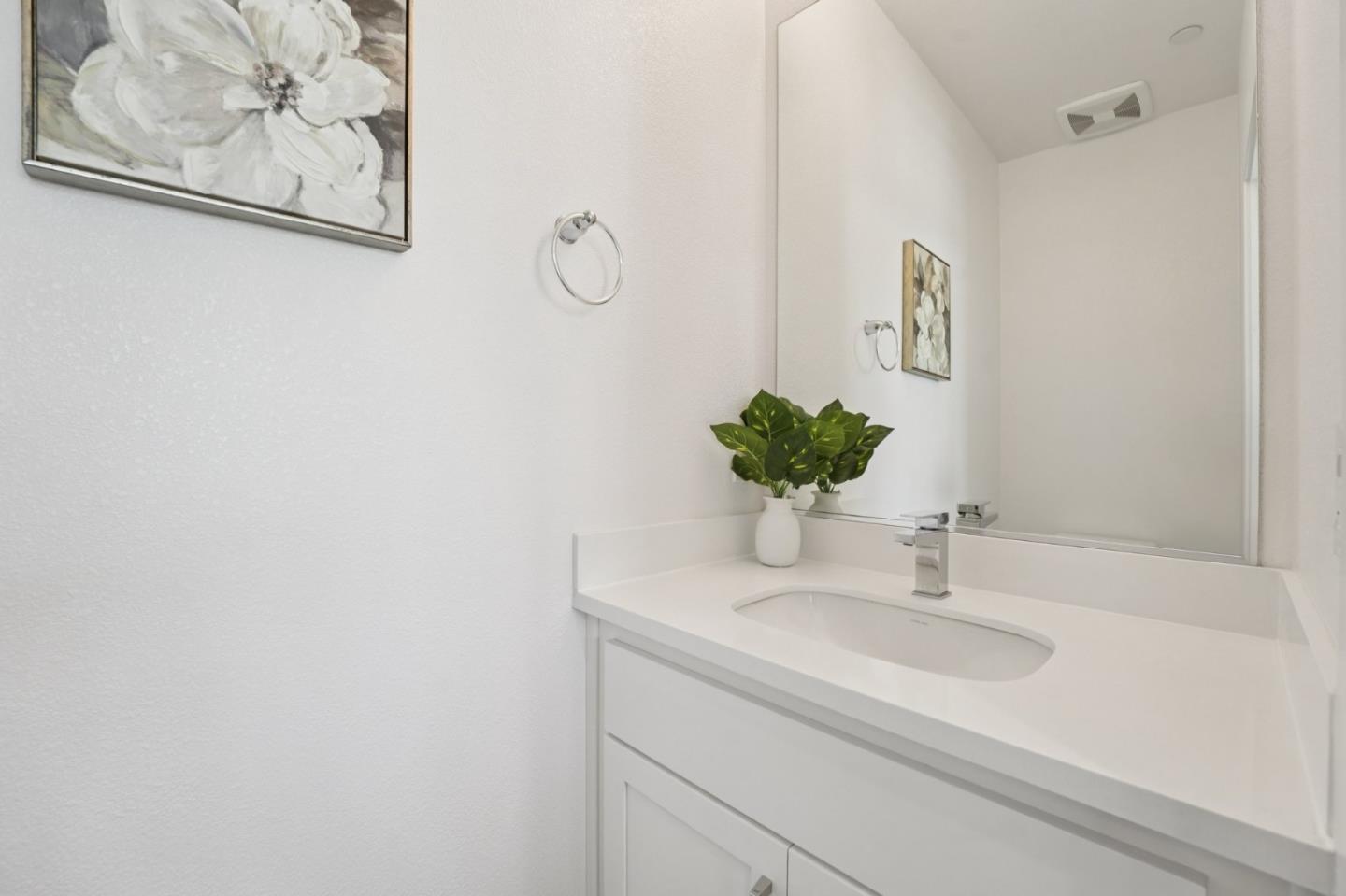 Detail Gallery Image 26 of 46 For 2930 Sanor Pl #112,  Santa Clara,  CA 95051 - 2 Beds | 2/1 Baths