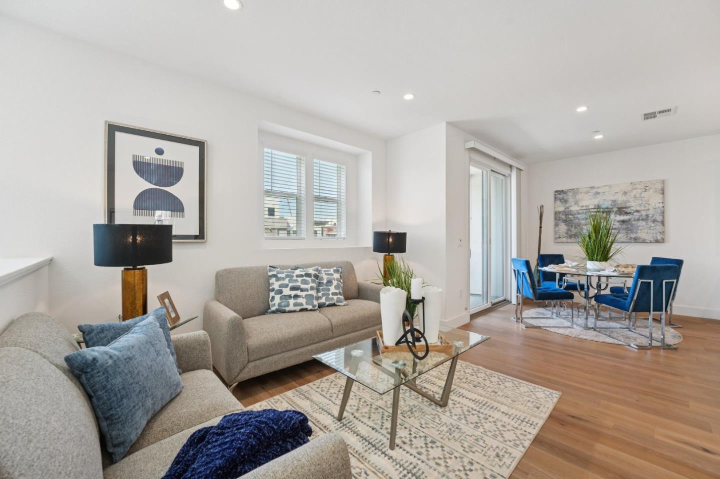 Detail Gallery Image 6 of 46 For 2930 Sanor Pl #112,  Santa Clara,  CA 95051 - 2 Beds | 2/1 Baths