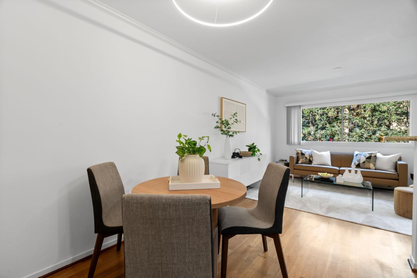 Detail Gallery Image 16 of 40 For 2146 Sand Hill Rd, Menlo Park,  CA 94025 - 3 Beds | 2/1 Baths