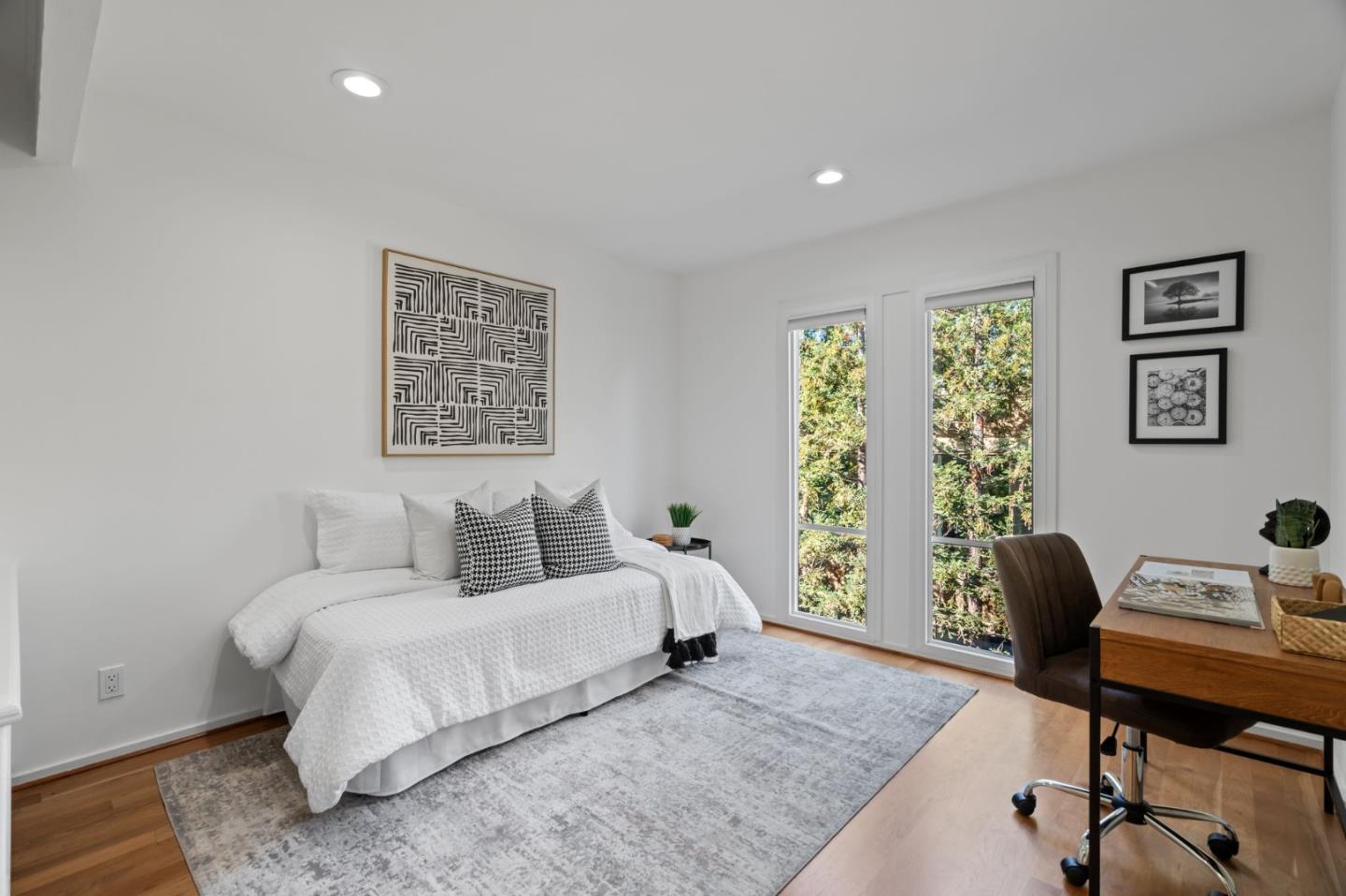 Detail Gallery Image 30 of 40 For 2146 Sand Hill Rd, Menlo Park,  CA 94025 - 3 Beds | 2/1 Baths