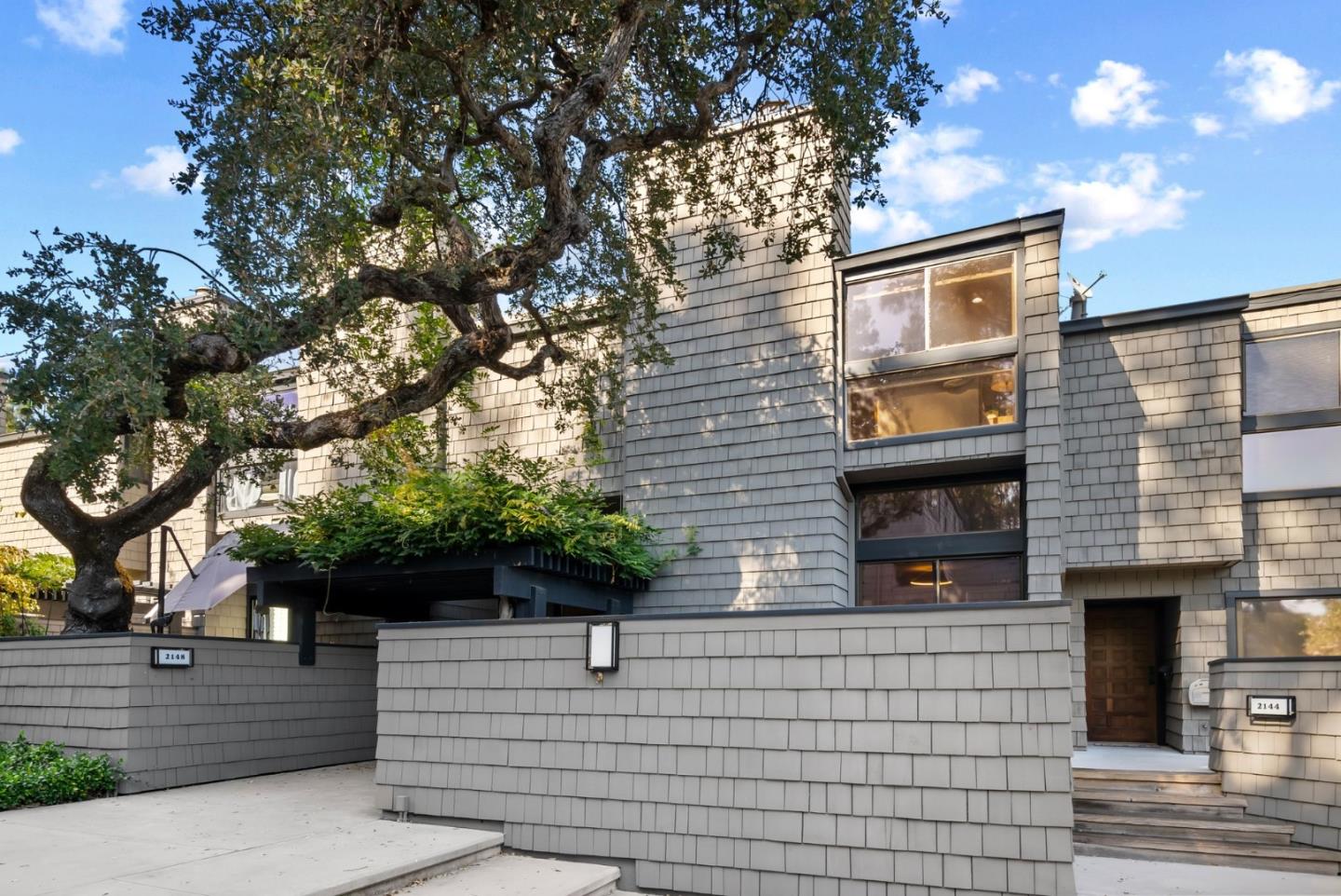 Detail Gallery Image 39 of 40 For 2146 Sand Hill Rd, Menlo Park,  CA 94025 - 3 Beds | 2/1 Baths