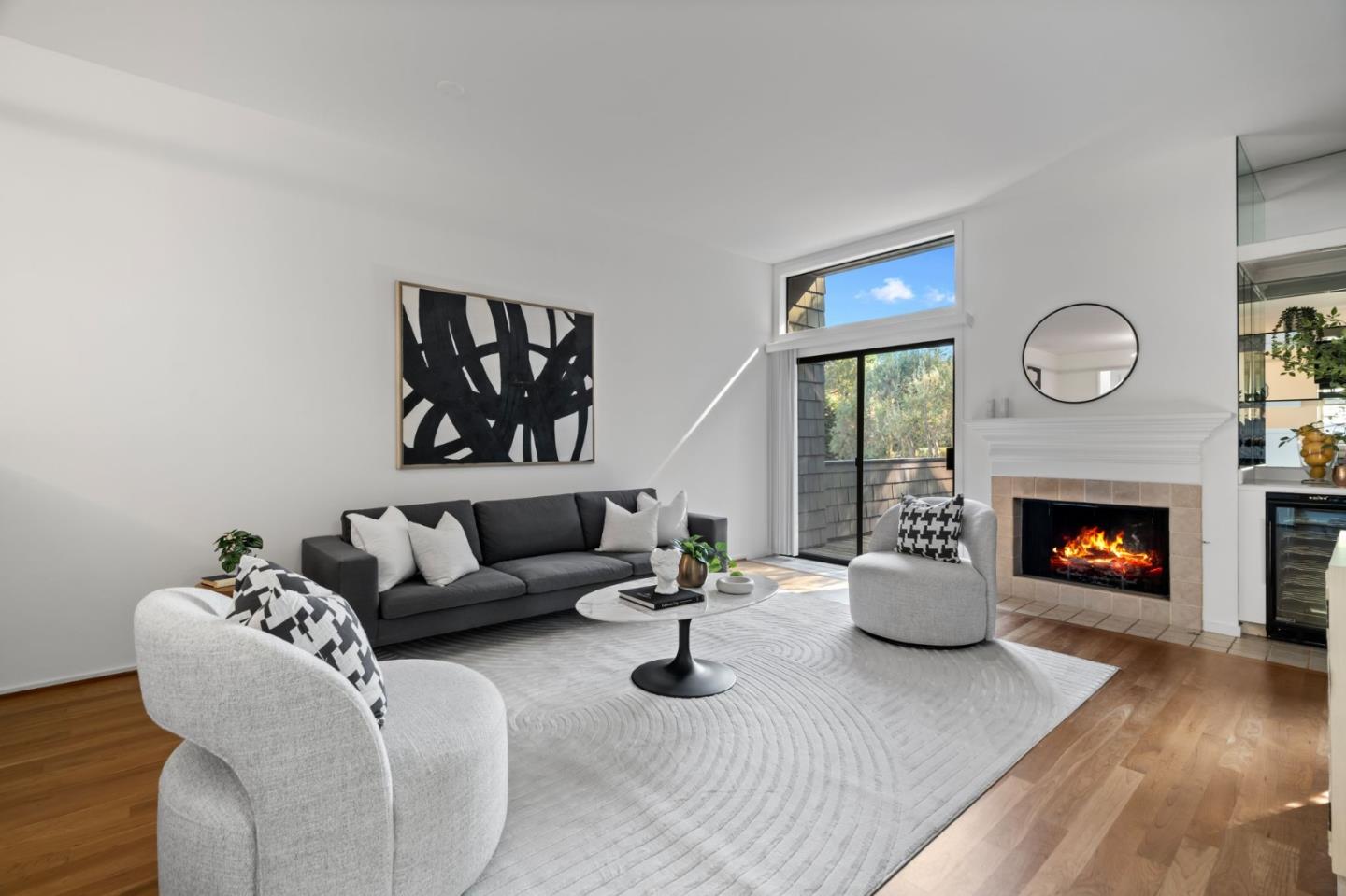 Detail Gallery Image 4 of 40 For 2146 Sand Hill Rd, Menlo Park,  CA 94025 - 3 Beds | 2/1 Baths
