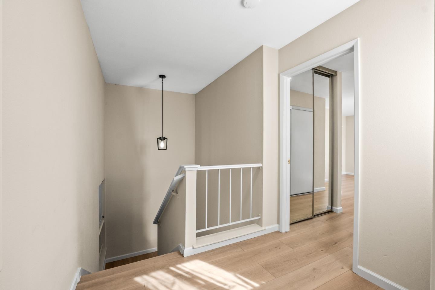 Detail Gallery Image 15 of 26 For 112 Crown Cir, South San Francisco,  CA 94080 - 2 Beds | 2/1 Baths
