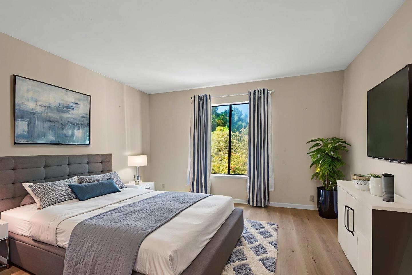 Detail Gallery Image 18 of 26 For 112 Crown Cir, South San Francisco,  CA 94080 - 2 Beds | 2/1 Baths