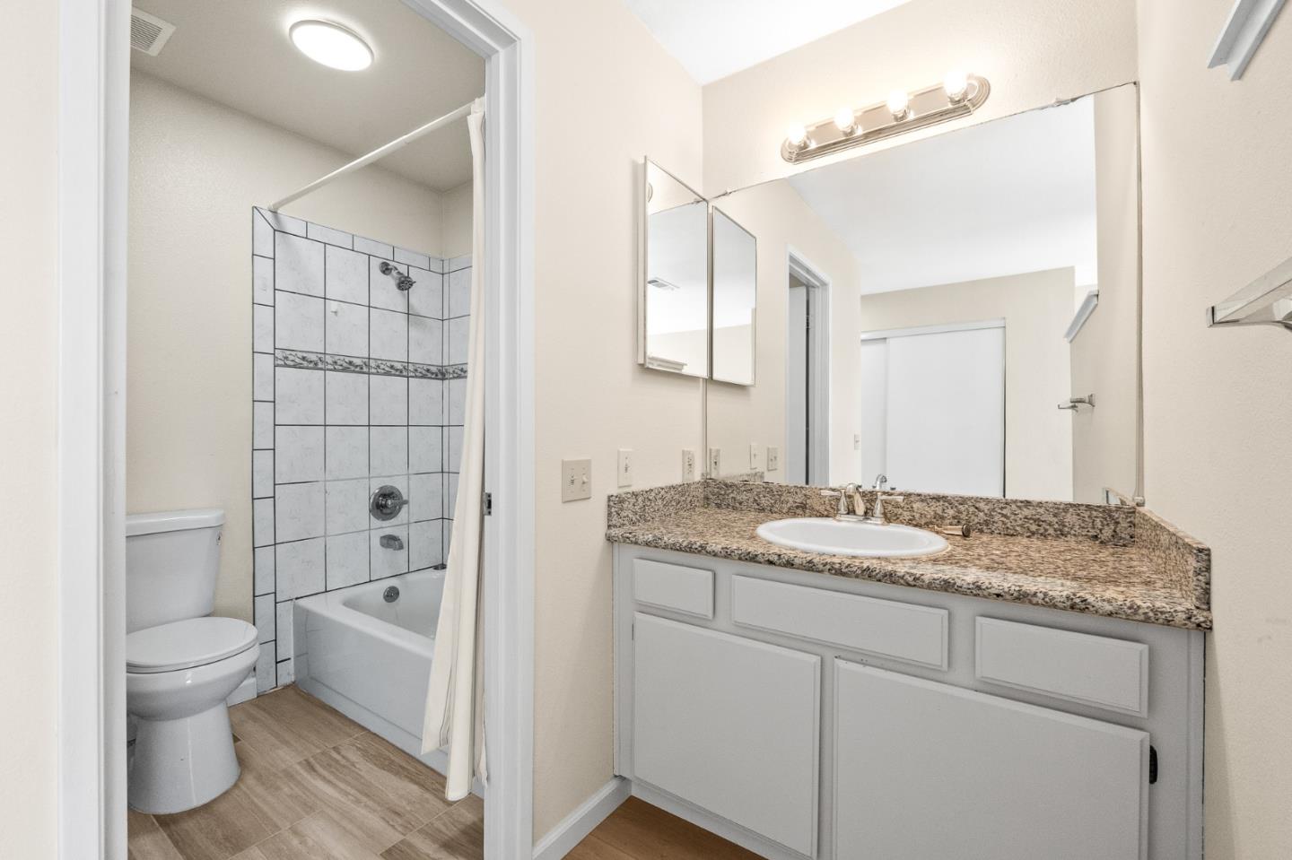 Detail Gallery Image 23 of 26 For 112 Crown Cir, South San Francisco,  CA 94080 - 2 Beds | 2/1 Baths