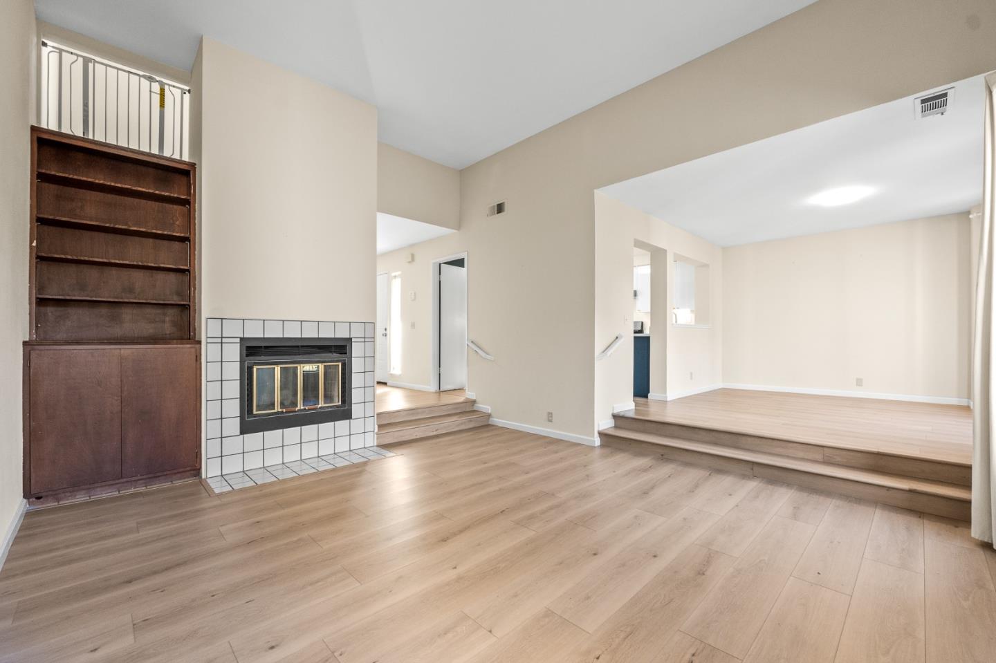Detail Gallery Image 9 of 26 For 112 Crown Cir, South San Francisco,  CA 94080 - 2 Beds | 2/1 Baths