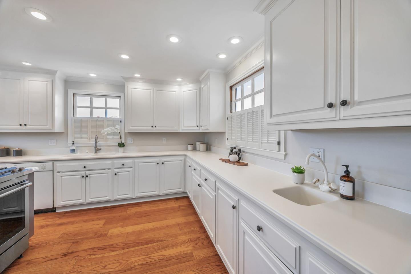 Detail Gallery Image 13 of 58 For 767 28th Ave, San Mateo,  CA 94403 - 4 Beds | 3/1 Baths