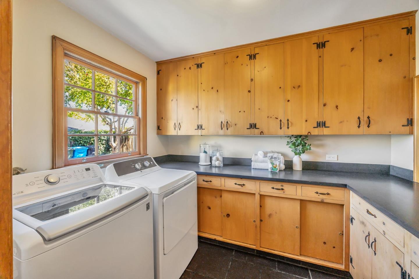 Detail Gallery Image 49 of 58 For 767 28th Ave, San Mateo,  CA 94403 - 4 Beds | 3/1 Baths