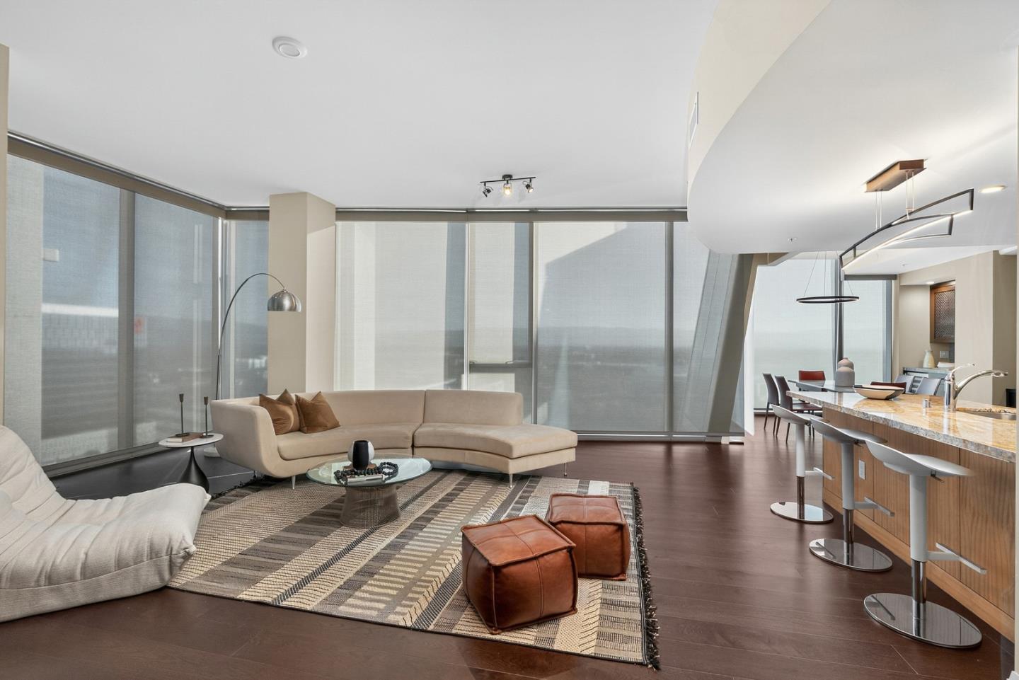 Detail Gallery Image 15 of 44 For 38 N Almaden Blvd #2001,  San Jose,  CA 95110 - 3 Beds | 2 Baths