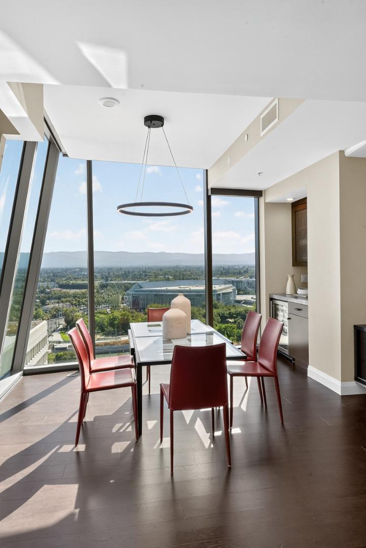 Detail Gallery Image 19 of 44 For 38 N Almaden Blvd #2001,  San Jose,  CA 95110 - 3 Beds | 2 Baths