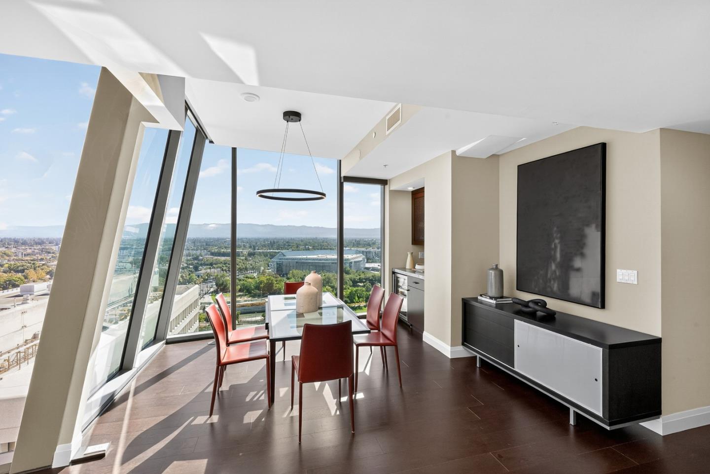 Detail Gallery Image 20 of 44 For 38 N Almaden Blvd #2001,  San Jose,  CA 95110 - 3 Beds | 2 Baths